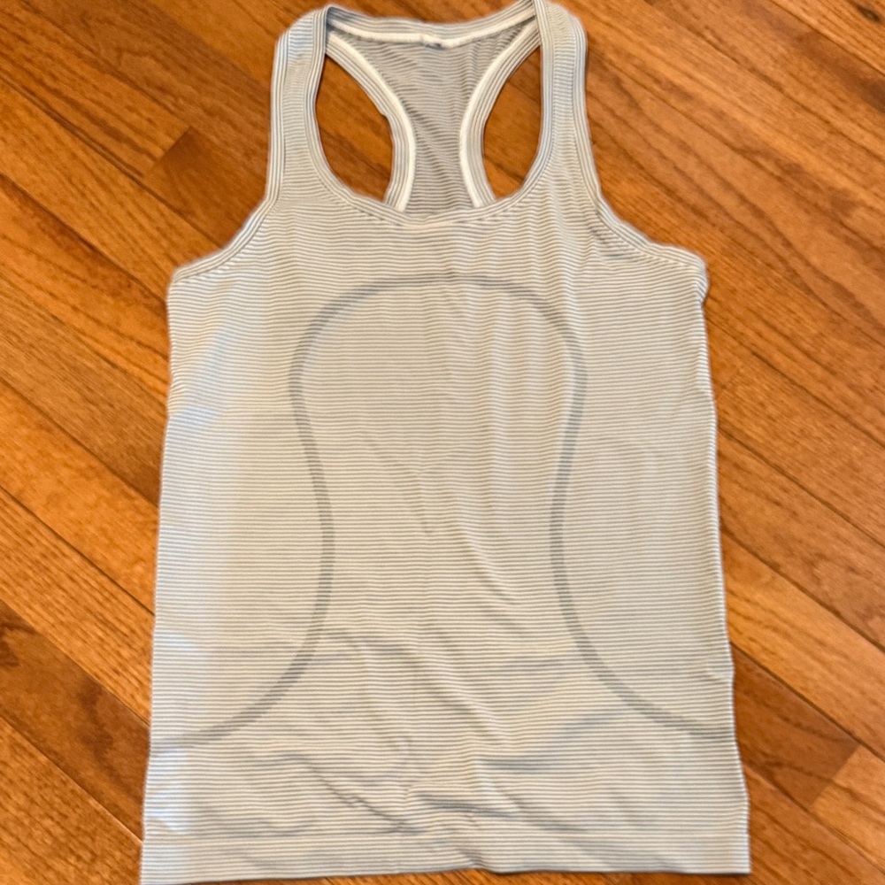 Lululemon tank top